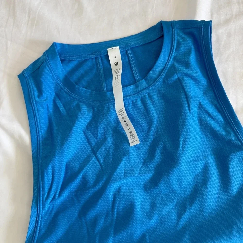 107 ๐๐ Lululemon Muslce Love Crop Tank * Tough - Cornflower - Picture 2 of 8